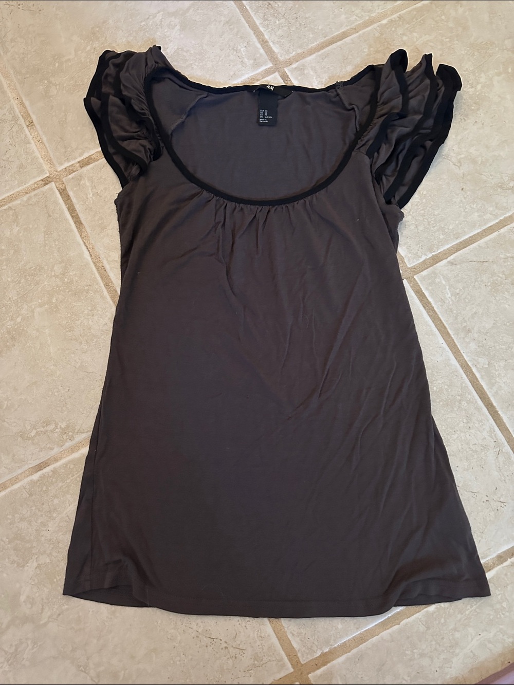 H&M Black Ruffle Sleeve Scoop Neck Tank Top